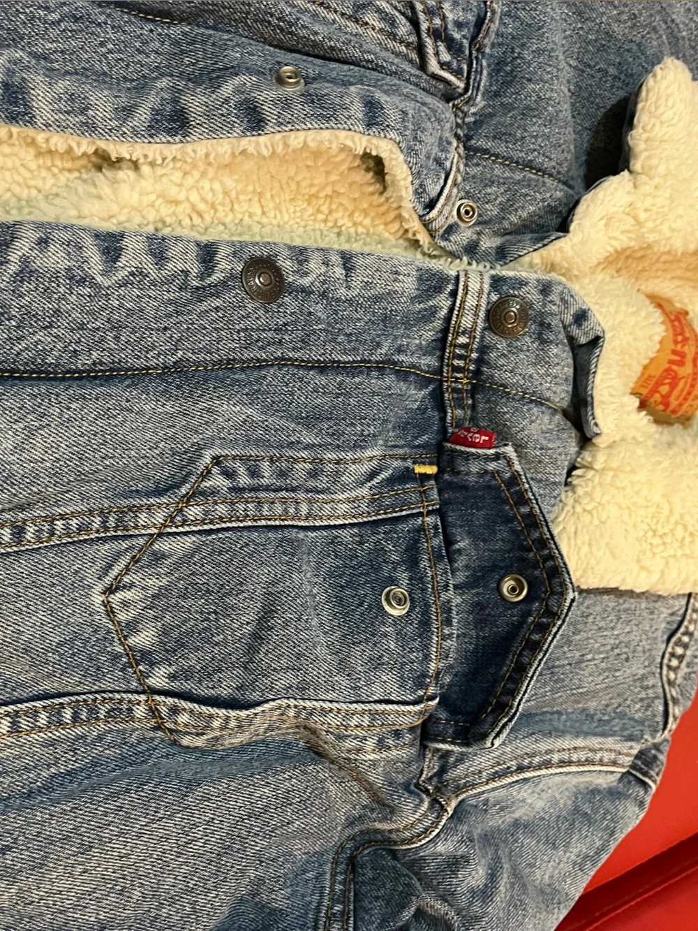 Levi's Light Blue Denim Trucker Jacket with Cream Sherpa Lining